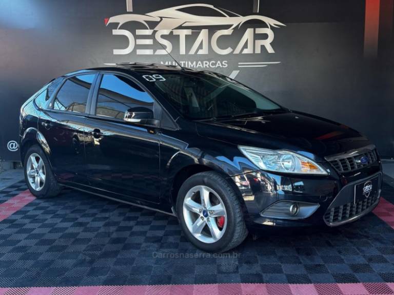 FORD - FOCUS - 2009/2009 - Preta - R$ 43.900,00